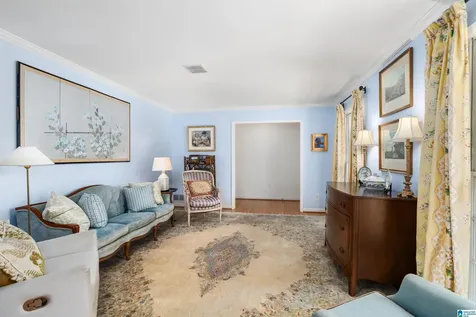 636 Bienville Lane Birmingham AL 35213
