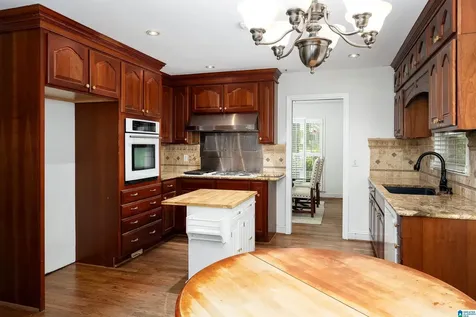 2604 Swiss Lane Vestavia Hills AL 35226