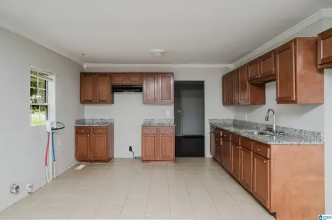 722 9th Street Bessemer AL 35020