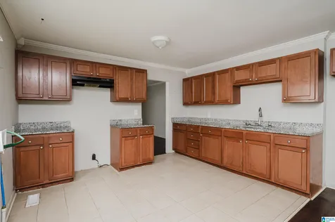 722 9th Street Bessemer AL 35020