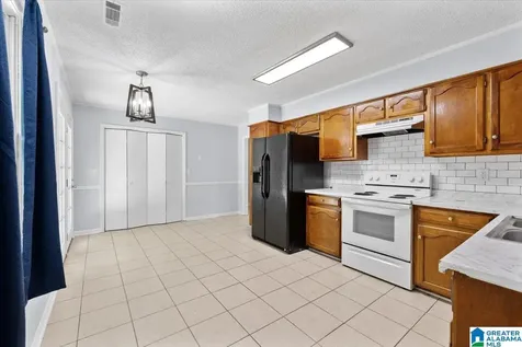 2537 16th Street Calera AL 35040