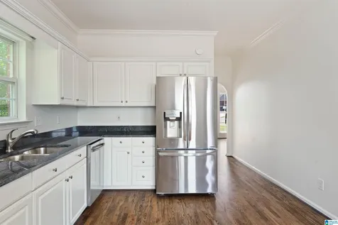 529 Willow Oaks Circle Vestavia Hills AL 35226