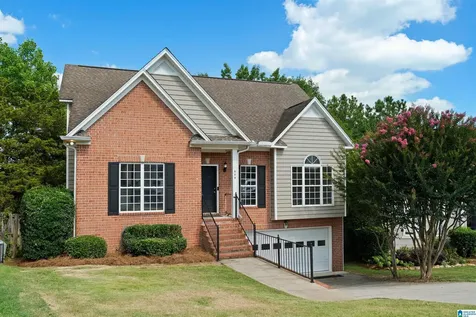 529 Willow Oaks Circle Vestavia Hills AL 35226