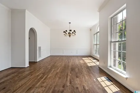 529 Willow Oaks Circle Vestavia Hills AL 35226
