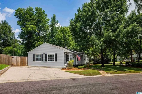 616 Strathmore Road Birmingham AL 35213