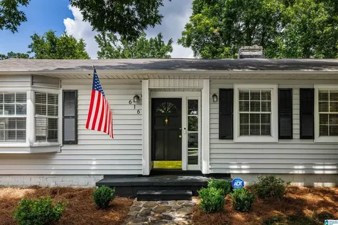 616 Strathmore Road Birmingham AL 35213