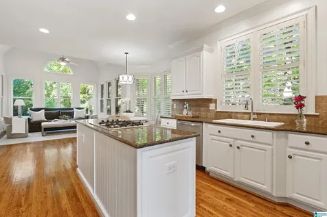 1133 Lake Colony Lane Vestavia Hills AL 35242