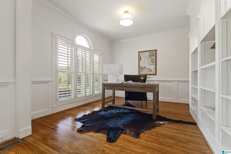 1133 Lake Colony Lane Vestavia Hills AL 35242