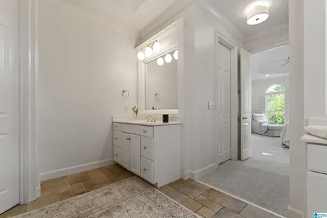 1133 Lake Colony Lane Vestavia Hills AL 35242