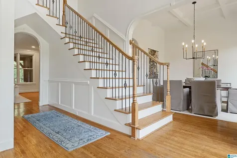 1133 Lake Colony Lane Vestavia Hills AL 35242