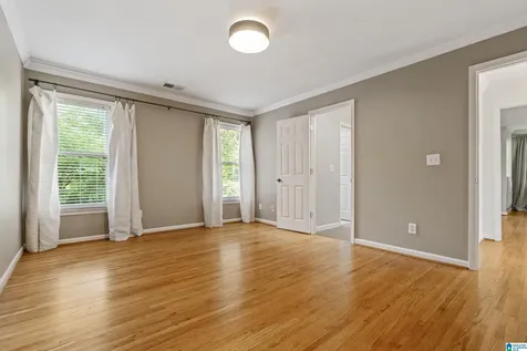 1133 Lake Colony Lane Vestavia Hills AL 35242