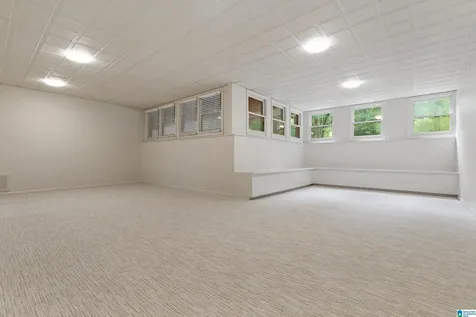 1133 Lake Colony Lane Vestavia Hills AL 35242
