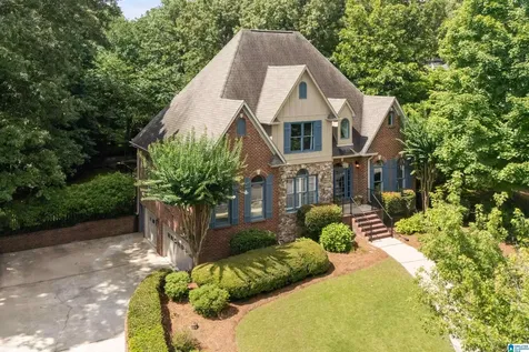 1133 Lake Colony Lane Vestavia Hills AL 35242