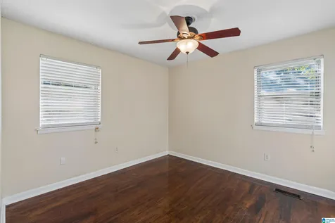 1128 Robert E Lee Street Leeds AL 35094