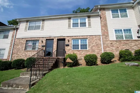 2754 Southbury Circle Vestavia Hills AL 35216