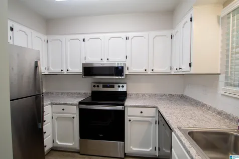 2754 Southbury Circle Vestavia Hills AL 35216