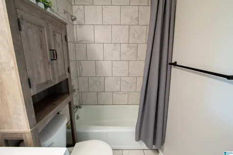 2754 Southbury Circle Vestavia Hills AL 35216
