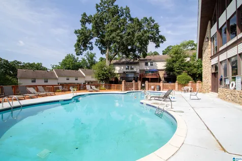 2754 Southbury Circle Vestavia Hills AL 35216