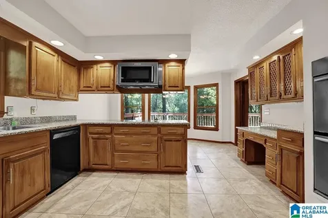 2016 Woodsorrel Drive Hoover AL 35244