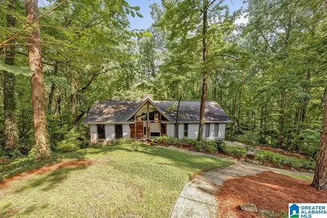 2016 Woodsorrel Drive Hoover AL 35244