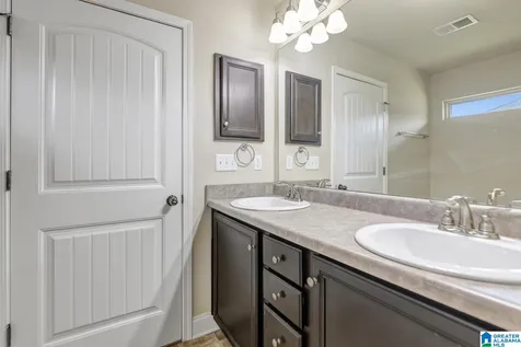 122 Grasonville Road Alabaster AL 35007