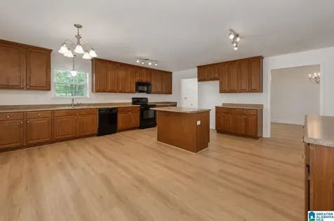 357 Tanglewood Circle Alabaster AL 35007