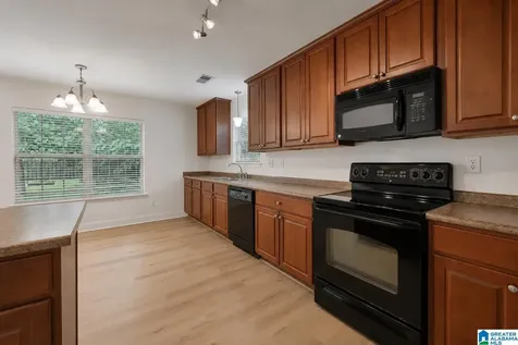 357 Tanglewood Circle Alabaster AL 35007