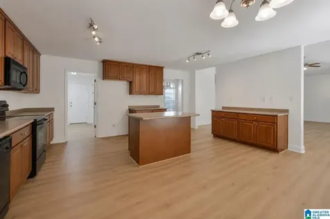 357 Tanglewood Circle Alabaster AL 35007