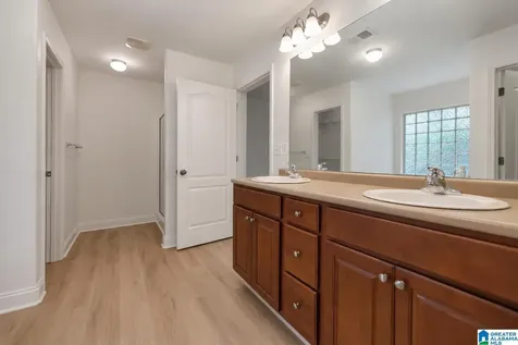 357 Tanglewood Circle Alabaster AL 35007