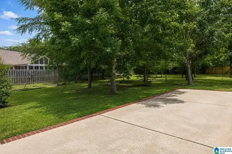 357 Tanglewood Circle Alabaster AL 35007