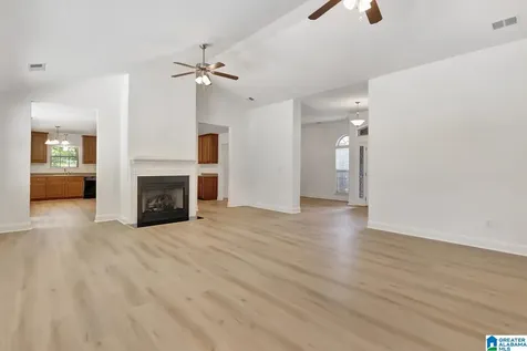 357 Tanglewood Circle Alabaster AL 35007