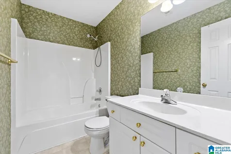 1683 Bradford Lane Bessemer AL 35022