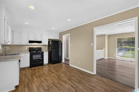 1035 Barclay Drive Bessemer AL 35022