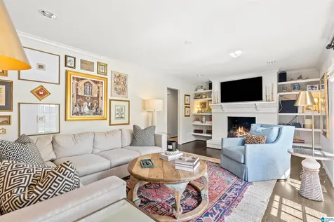 1121 Graylynn Drive Vestavia Hills AL 35216