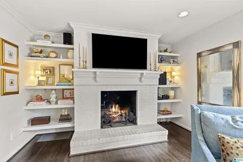 1121 Graylynn Drive Vestavia Hills AL 35216