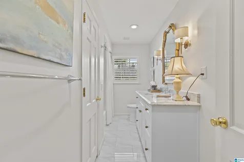 1121 Graylynn Drive Vestavia Hills AL 35216
