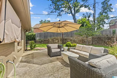 1121 Graylynn Drive Vestavia Hills AL 35216