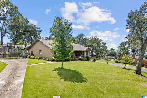 1121 Graylynn Drive Vestavia Hills AL 35216