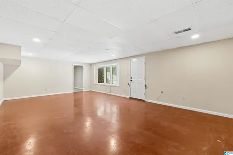 5040 S Shades Crest Road Bessemer AL 35022