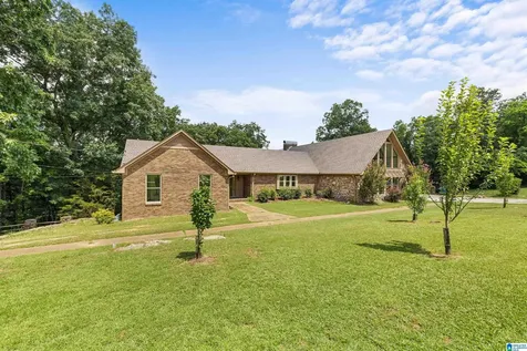 5040 S Shades Crest Road Bessemer AL 35022