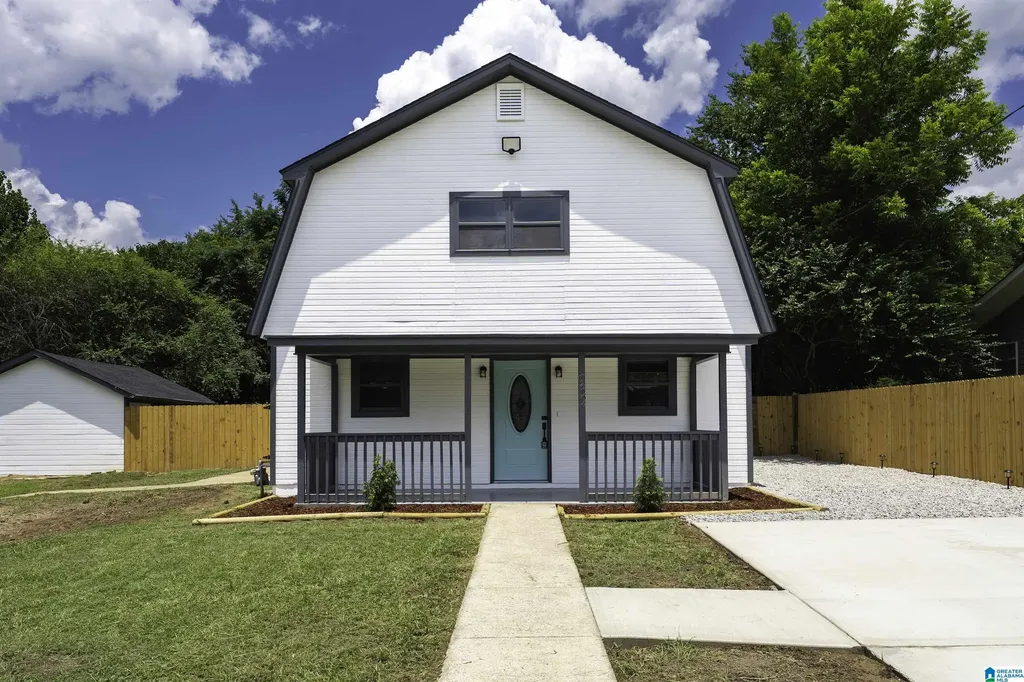 932 9th Street N Pleasant Grove AL 35127
