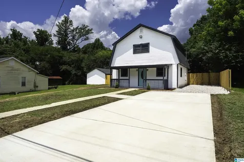 932 9th Street N Pleasant Grove AL 35127