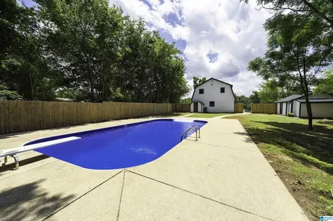 932 9th Street N Pleasant Grove AL 35127