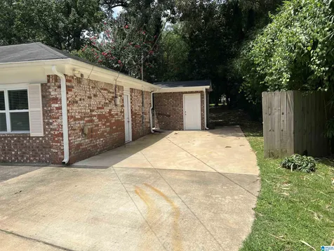 524 Creekview Circle Pelham AL 35124