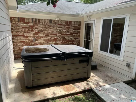 524 Creekview Circle Pelham AL 35124