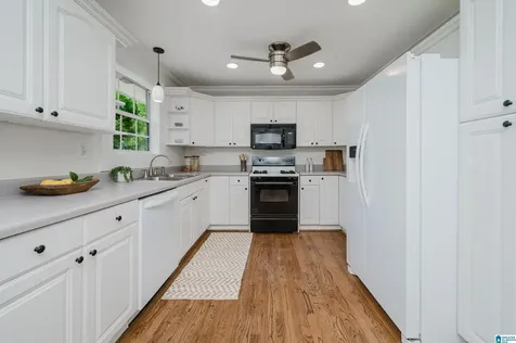 4305 Dolly Ridge Lane Vestavia Hills AL 35243