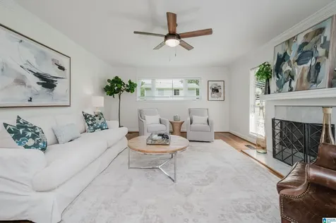 4305 Dolly Ridge Lane Vestavia Hills AL 35243