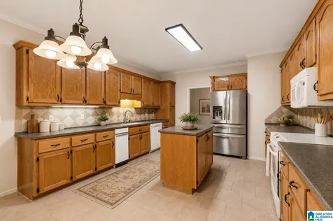 100 Kentwood Trail Circle Alabaster AL 35007