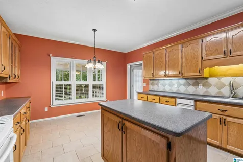100 Kentwood Trail Circle Alabaster AL 35007