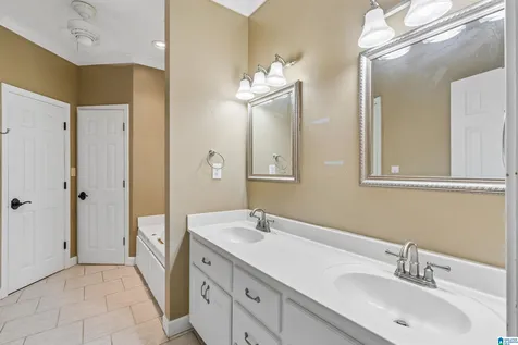 100 Kentwood Trail Circle Alabaster AL 35007